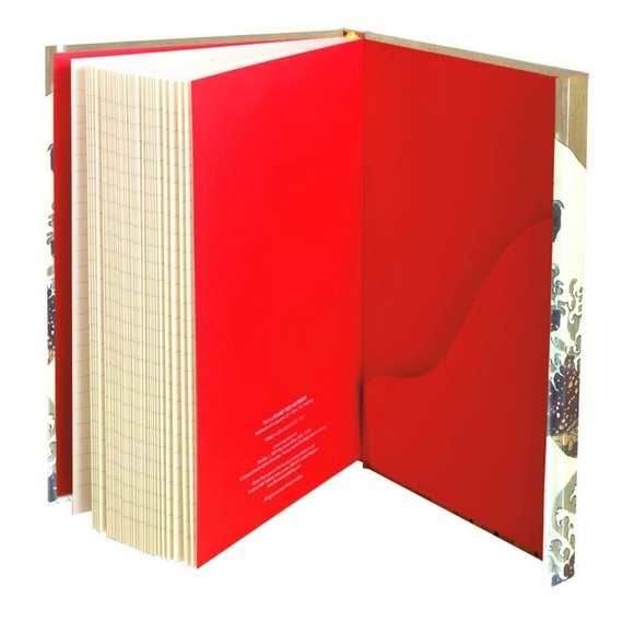 Hokusai, The Great Wave Journal - Picture 2 of 3